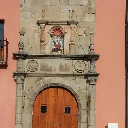 Casa El Reloj * Mombeltrán