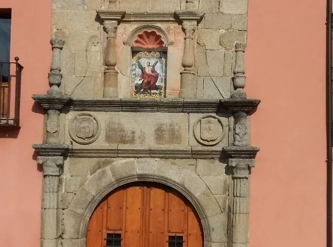 Casa El Reloj * Mombeltrán